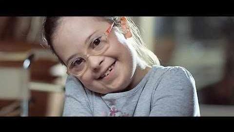 Cel mai TULBURĂTOR mesaj: "Dragă viitoare mamă" sau CUM poate arăta VIAŢA unui copil cu SINDROM DOWN