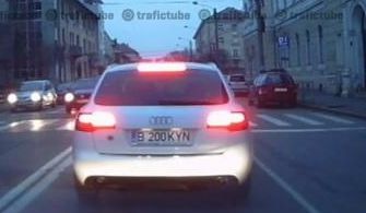 Un ŞOFER A FOST CLAXONAT la STOP în centrul Clujului. Cum s-a răzbunat?