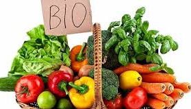 Produsele bio, EXCLUSE de la plafonarea prețurilor. Ministrul Agriculturii, așteptat la discuții cu producătorii 