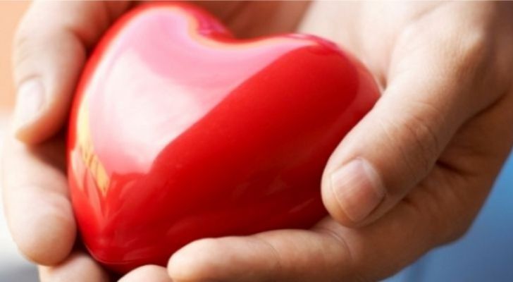 Şase activităţi zilnice care ţin medicul departe