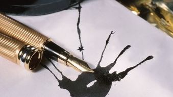 PONTA SCAPĂ DE PLAGIAT. Cum comentează Ponta decizia justiţiei 