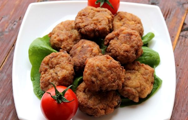 REŢETA ZILEI: Chifteluţe cu carne