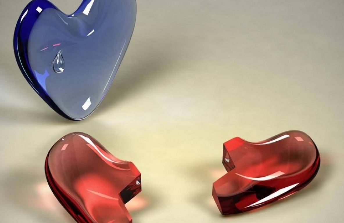 O vedetă TV s-a despărţit de iubit 