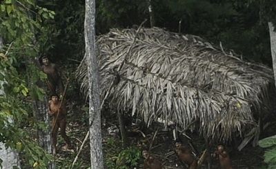 Descoperire uimitoare în jungla amazoniană: Oameni izolaţi de lumea exterioară