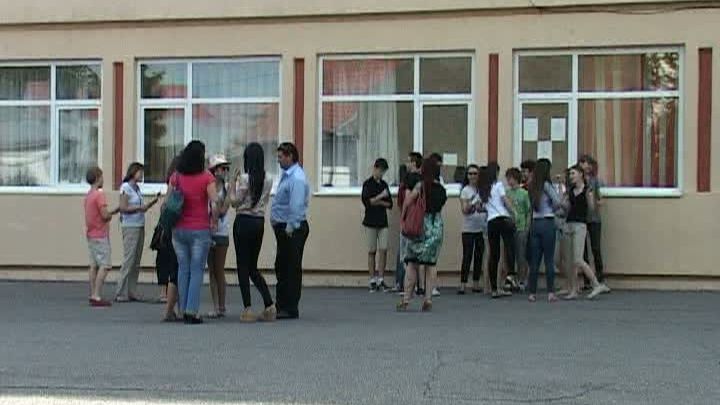 EVALUARE NAŢIONALĂ: DEZASTRU LA SIMULARE: "Aceste NOTE SĂ FIE TRECUTE ÎN CATALOG!"