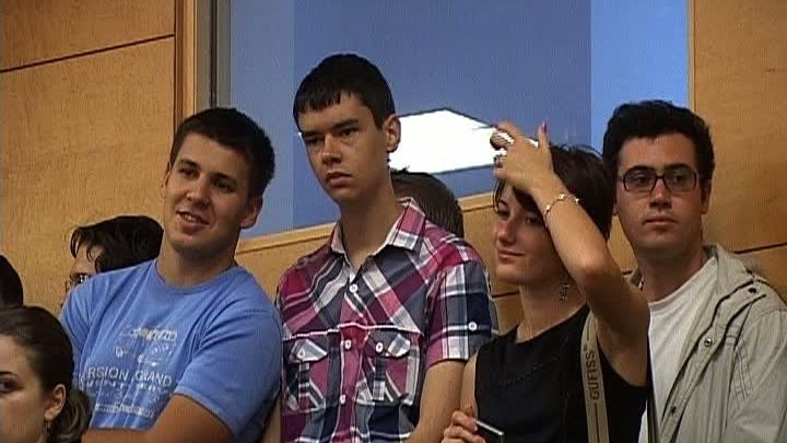 Studenţi români premiaţi la OLIMPIADA INTERNAŢIONALĂ DE MATEMATICĂ 