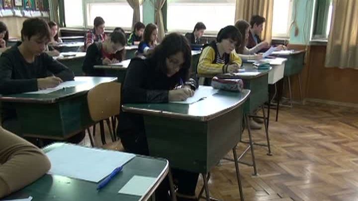 CULMEA PLAGIATULUI în România. Elevii cer reluarea OLIMPIADEI DE LOGICĂ