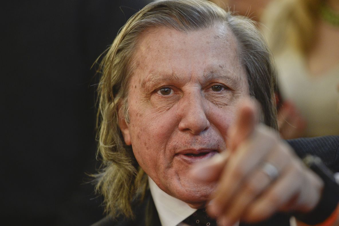 ALEGERI PARLAMENTARE PARŢIALE. Cine candidează şi ce jocuri politice se fac pentru a câştiga