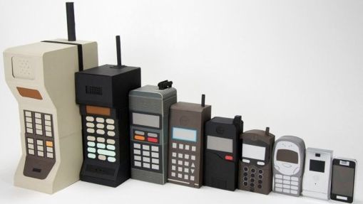 Cum a evoluat telefonul mobil. De la Motorola DynaTAC la smartphone-urile Galaxy S5 și iPhone 5s 