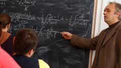 "Spiru Haret": În Legea educaţiei să fie un capitol cu Codul de etică, dar şi obligaţiile părintelui