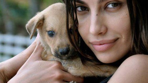 Mădălina Ghenea: "Colegii îmi spuneau girafa" 