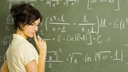 ADMITERE FACULTATE 2014. Meditaţii gratuite la matematică şi fizică, la Universitatea Politehnică