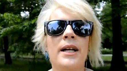 O cântăreaţă şi alte patru persoane, reţinute după ce au fost prinse cu droguri 