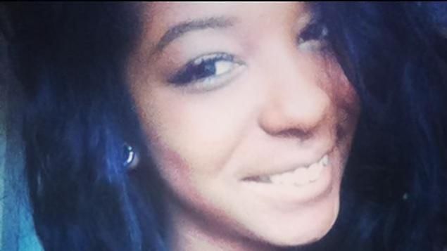 A publicat fotografii cu ea pe internet şi a devenit vedetă! Povestea tristă a unui model!