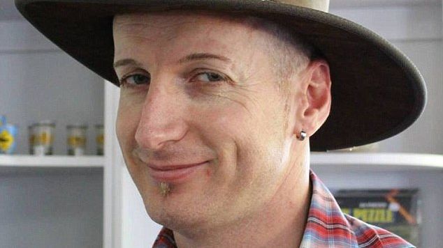 Mesajul șocant postat de un profesor pe Facebook după ce un elev de-al său s-a sinucis