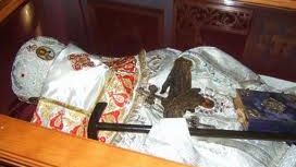 S-au închinat la OASE DE ANIMALE, ca la SFINŢI! PATRIARHIA a cerut un INVENTAR AL MOAŞTELOR 