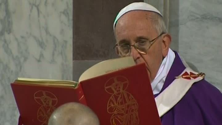 PAPA FRANCISC: "Prezentarea Papei drept un SUPEREROU, un star, mă jigneşte!"