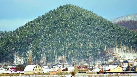 MISTERUL PIRAMIDEI de la Râşnov: "Aveau dacii flexuri?"