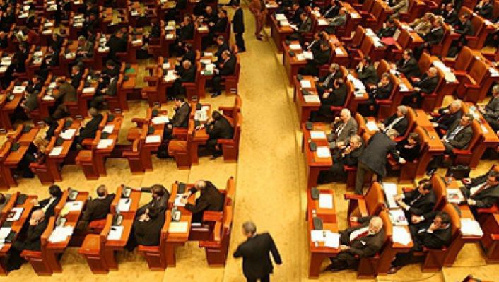 PDL depune din nou moţiune simplă pe tema descentralizării