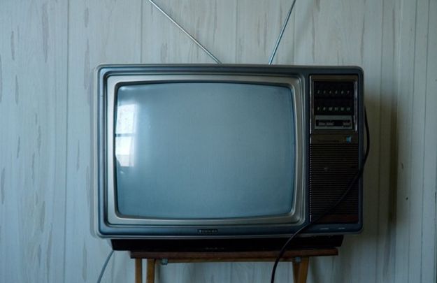 Tinerii nu mai văd filme la TV, ci pe smartphone şi tablete