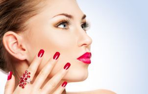 Ce spun forma unghiilor sau manichiura unei femei despre caracterul ei
