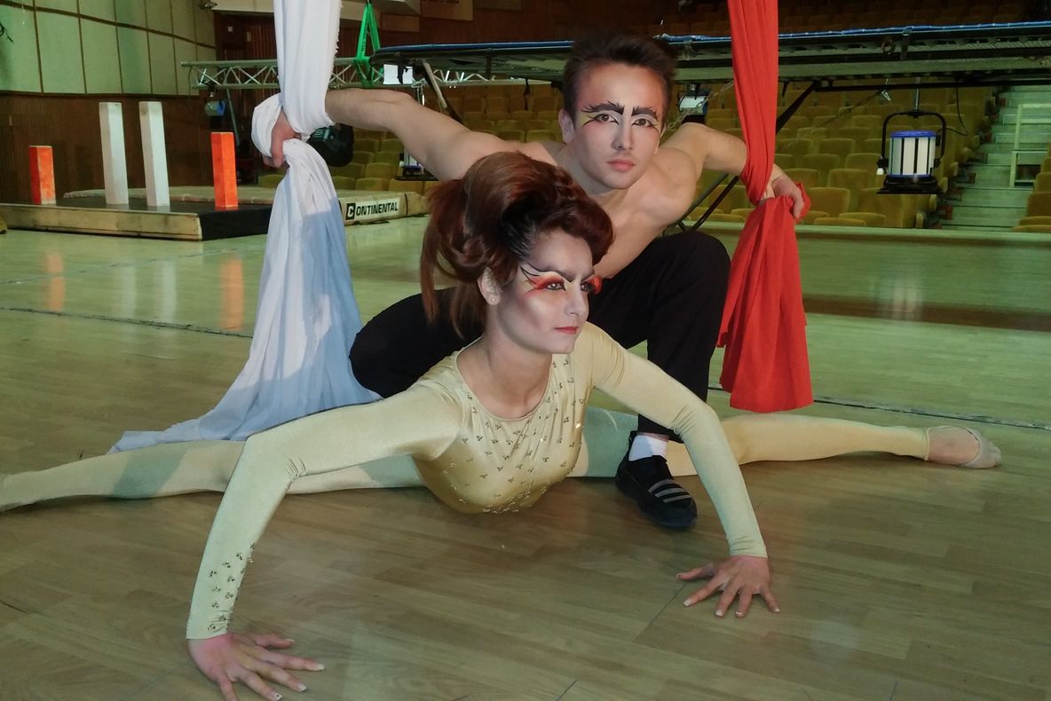La final de martie, Cirque Etoile deschide stagiunea la Bucureşti cu Zaronia! 
