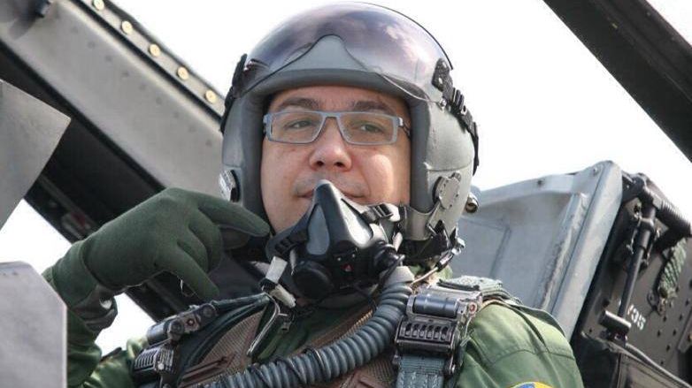 Victor Ponta, copilot pe un AVION F16 