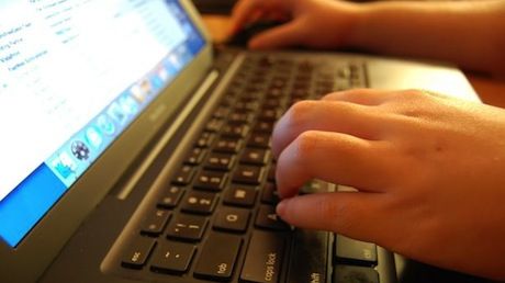 NSA adună milioane de imagini de pe Internet ca să te identifice după chip 