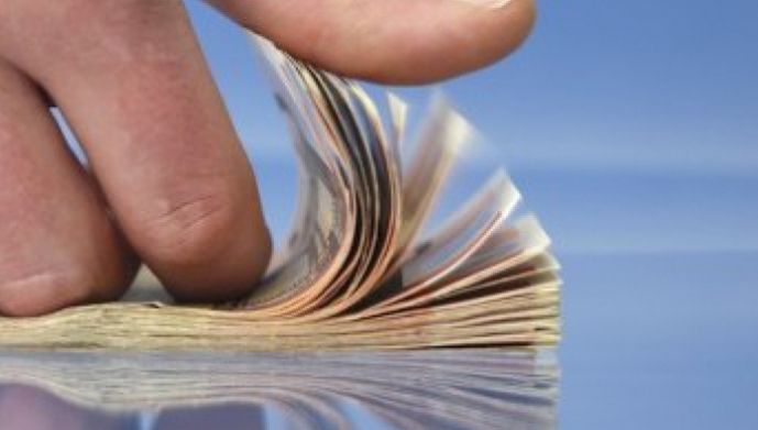 Afaceriştii, SCUTIŢI DE IMPOZIT dacă este reinvestit, de la 1 iulie