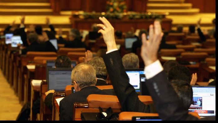 Parlamentarii vor mai multe sărbători 