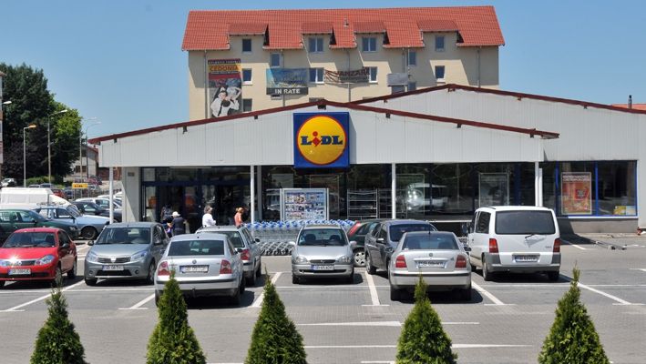 Cum ajung în România produsele Lidl mai scumpe decât în restul Europei