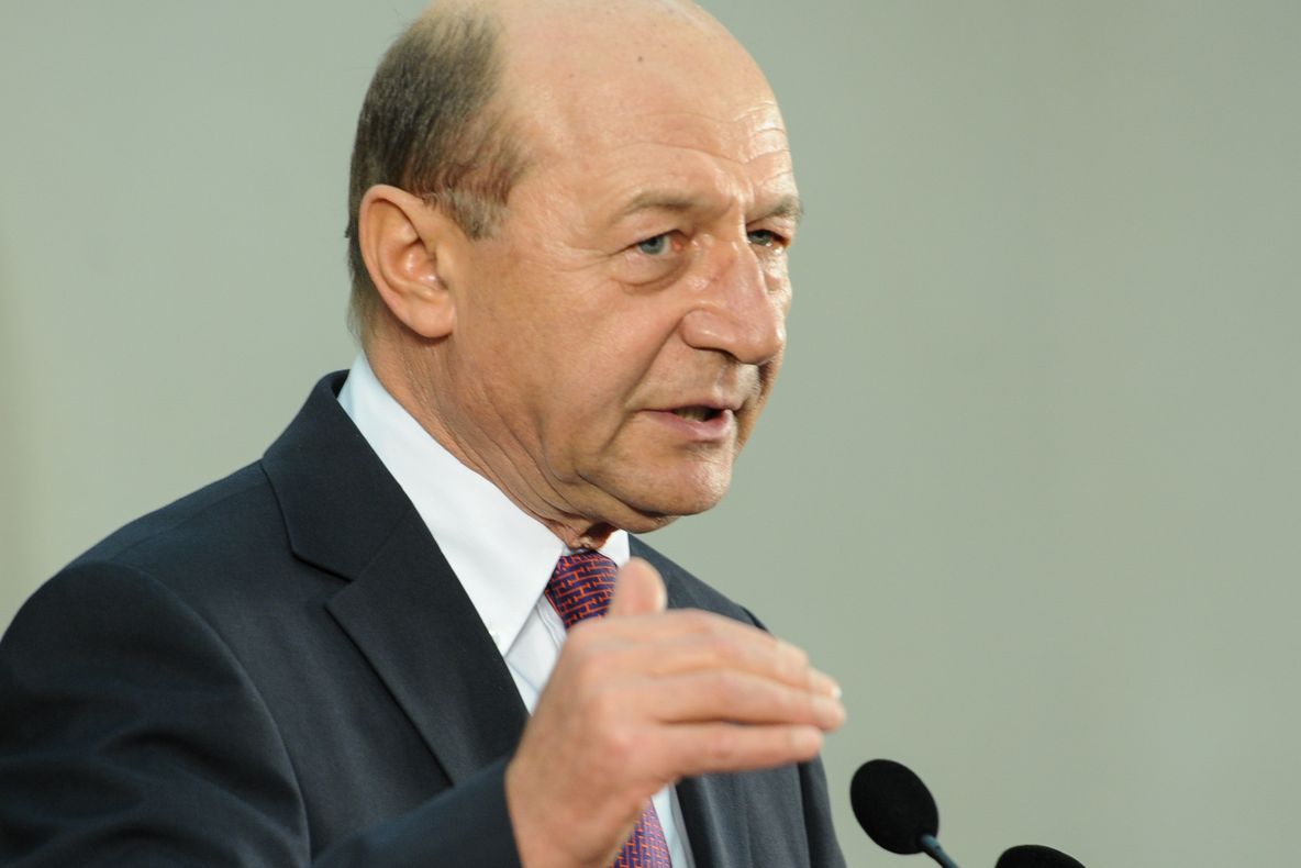 BĂSESCU: Politica fiscal bugetară a Guvernului Ponta şi acceptată de FMI e GREŞITĂ