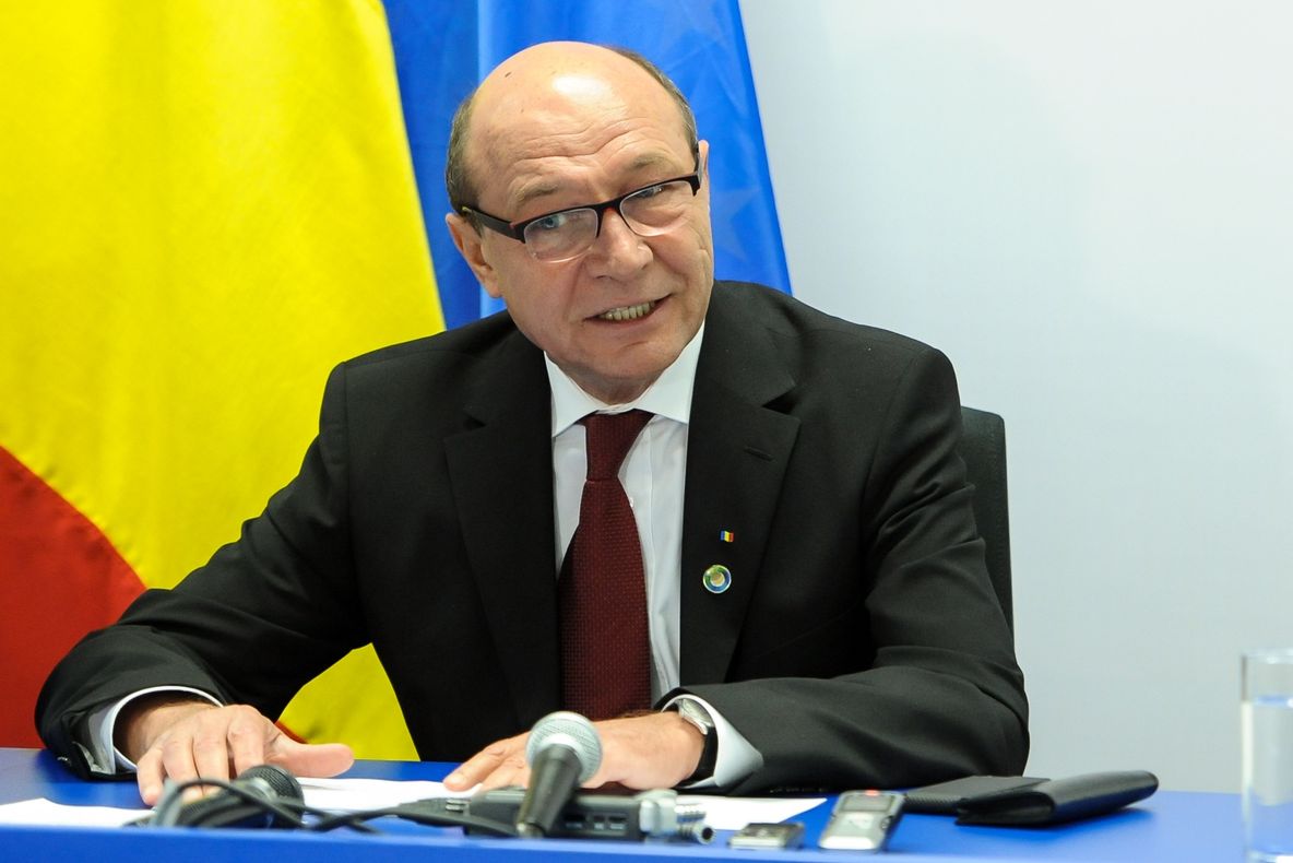 Băsescu: Ponta, mai preocupat de protejarea baronilor locali decât de nevoile românilor