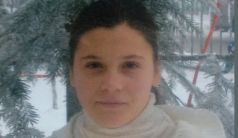 O adolescentă a plecat de acasă şi nu s-a mai întors. Părinţii, alertaţi de un apel misterios