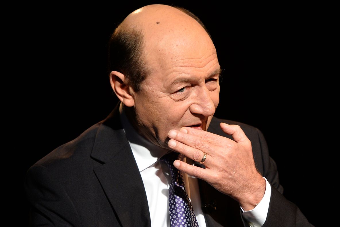 Traian Băsescu: Ucraina riscă un "război civil masiv". "România poate fi puternic afectată"