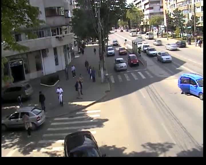 Au văzut MOARTEA CU OCHII: accident filmat de camerele de supraveghere în Braila