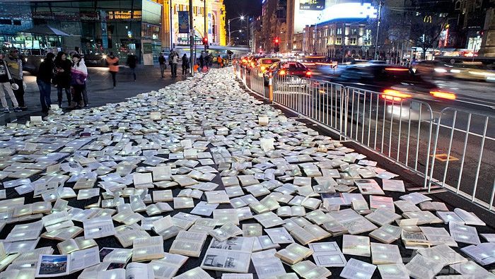 Ziua Internaţională a Cărţii. Vezi aici unde şi când poţi primi cărţi gratis sau reduceri serioase!