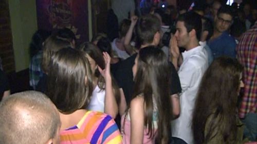 Trei CLUBURI din Centrul Vechi, AMENZI de 19.000 de lei