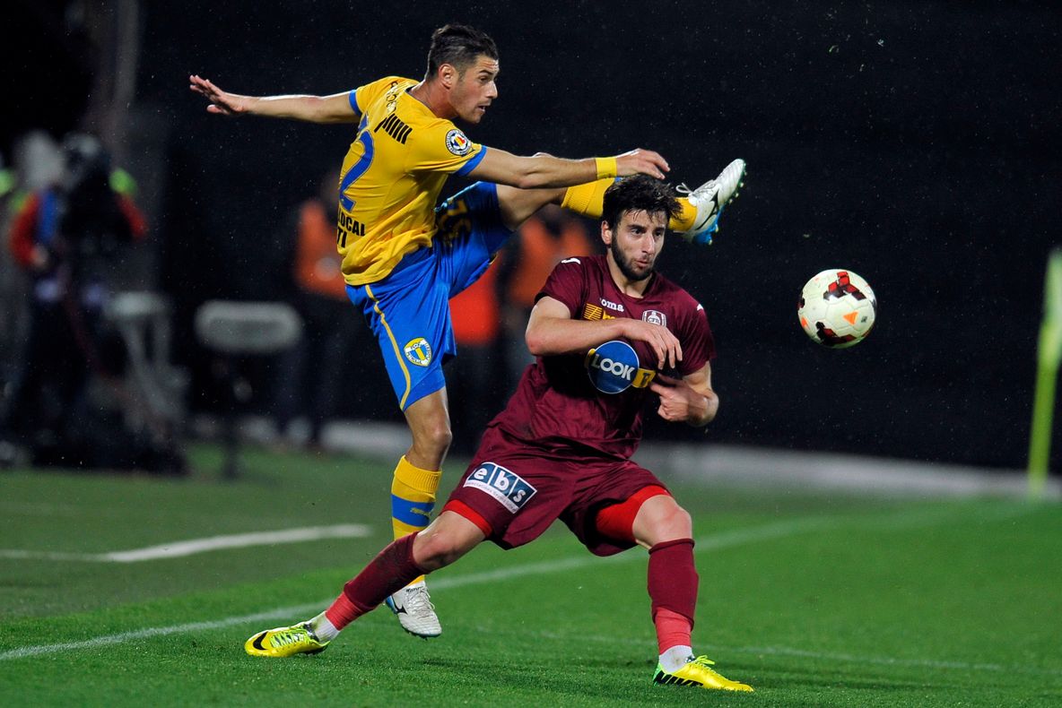 Derby-ul etapei în Liga 1: CFR Cluj - Petrolul Ploieşti, scor 1-1