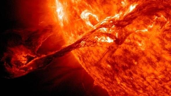 Imagini spectaculoase cu o erupţie solară, înregistrate de NASA 