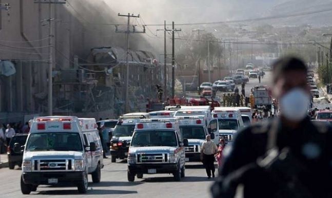 EXPLOZIE DEVASTATOARE la bloc: un mort şi 13 răniţi. Imobilul, SURPAT