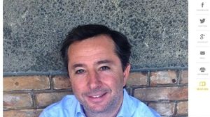 Caz unic în istoria presei moderne: Jurnaliştii îşi fac praf directorul în paginile ziarului