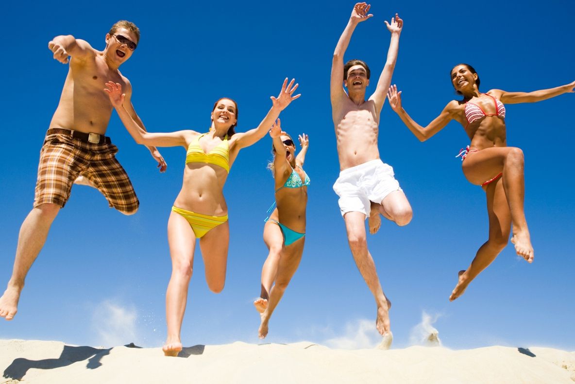 Destinaţii preferate de români de 1 Mai. Turiştii sunt atraşi de petrecerile organizate de 1 Mai