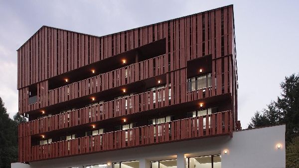 SRI va prelua Hotelul Maria din Băile Olăneşti, lăsat până acum de RA-APPS pentru turişti