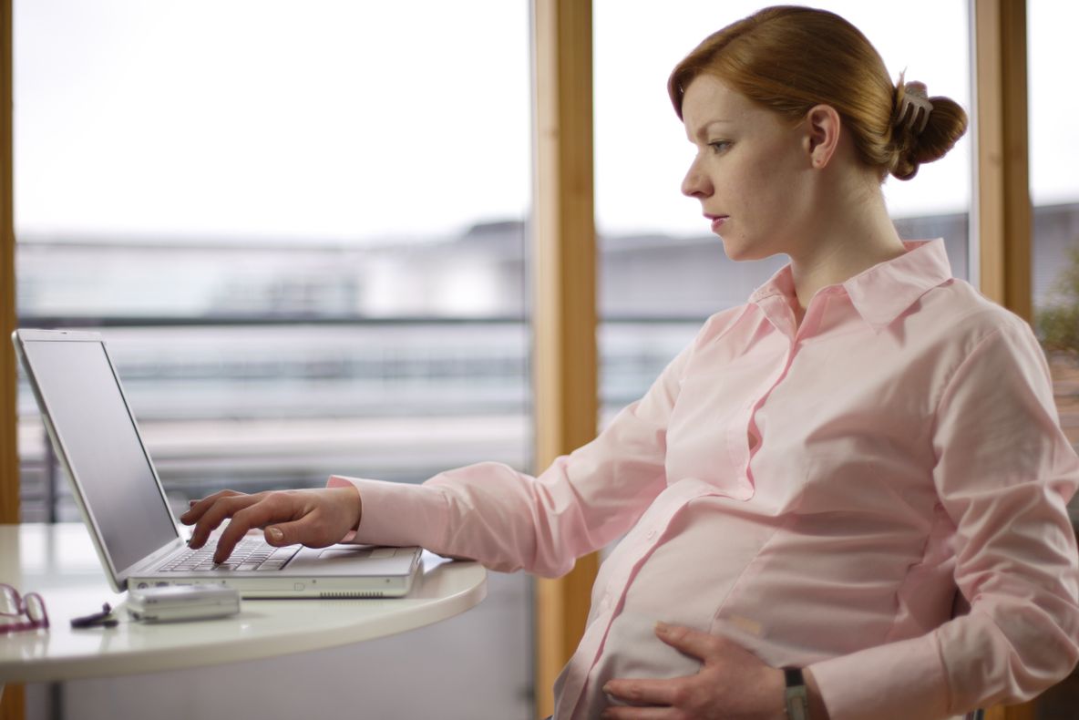 Mamă după 35 de ani. Care sunt riscurile? 