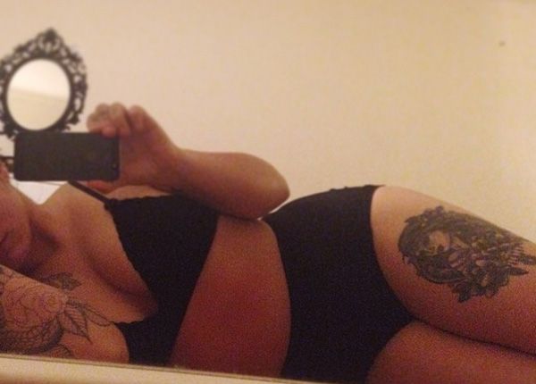 Cea mai dorită femeie de pe internet. Niciun un bărbat nu îi rezistă!