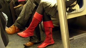 LIMBAJUL TRUPULUI: 4 gesturi care trădează ce fel de om e