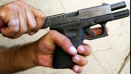 O persoană a fost împuşcată în urma unui conflict în trafic, în Capitală