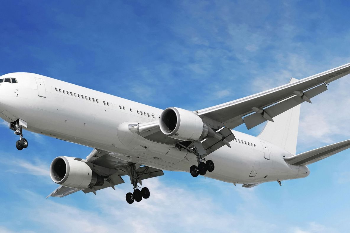 Avion de pasageri care a decolat din Munchen, PROBLEME TEHNICE. Unde a ajuns avionul 