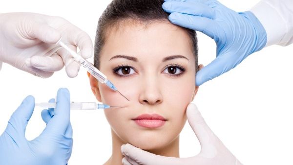 Iana: CASMB NU DECONTEAZĂ OPERAŢII ESTETICE; conducerea spitalului răspunde pentru ce se raportează